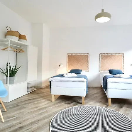 Apartment Boho Apartment: Netflix + Balcony + Bathtub